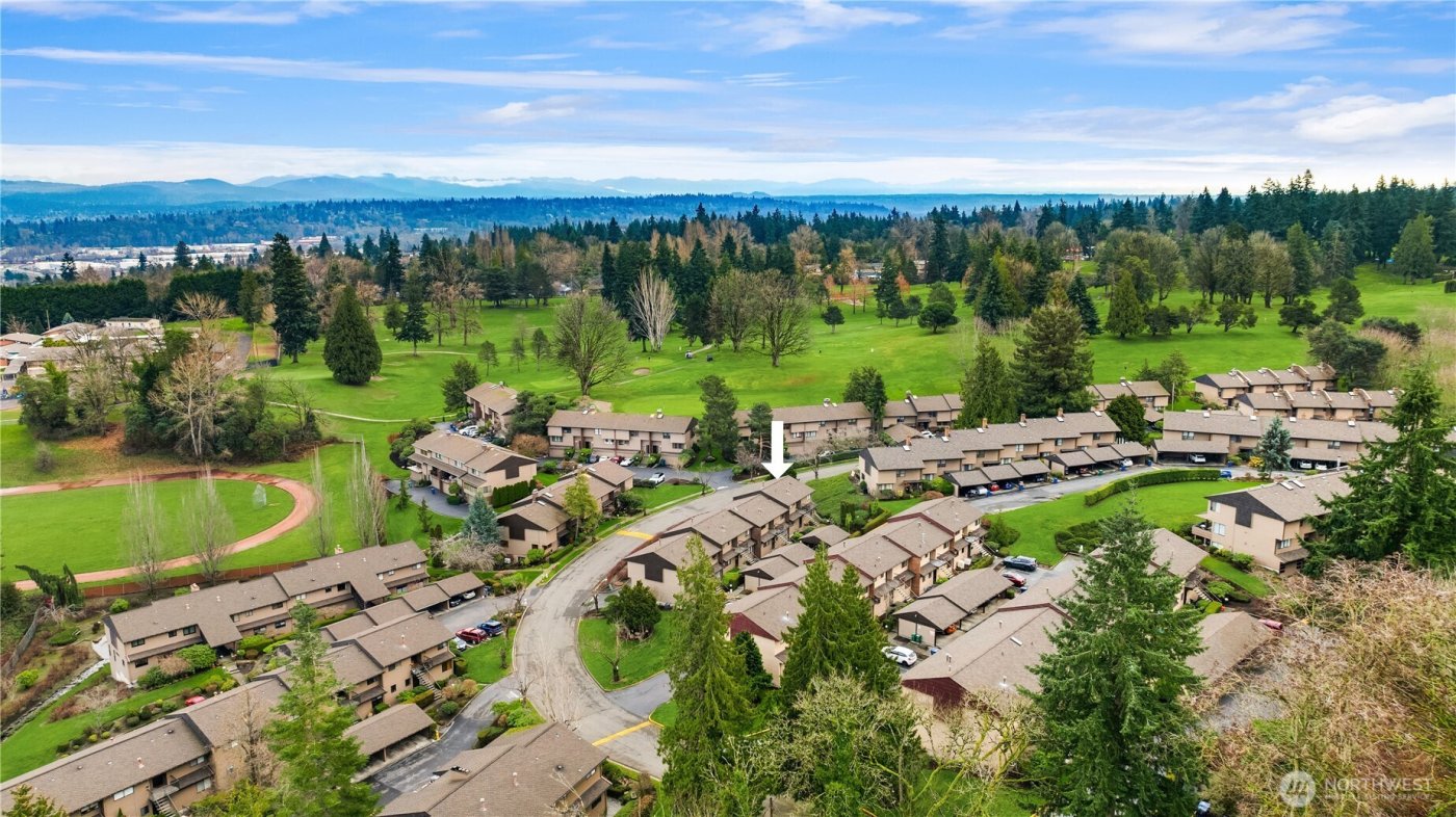 10713 Glen Acres Drive S #10713, Seattle, WA 98168