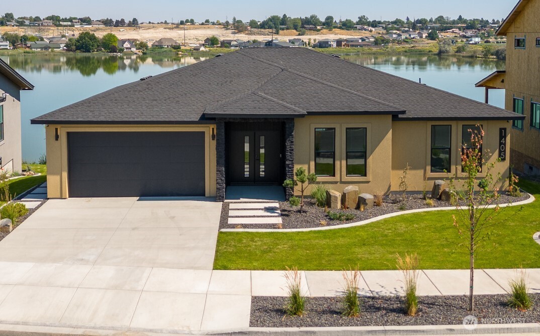 1405 W Lakeside Drive , Moses Lake, WA 98837
