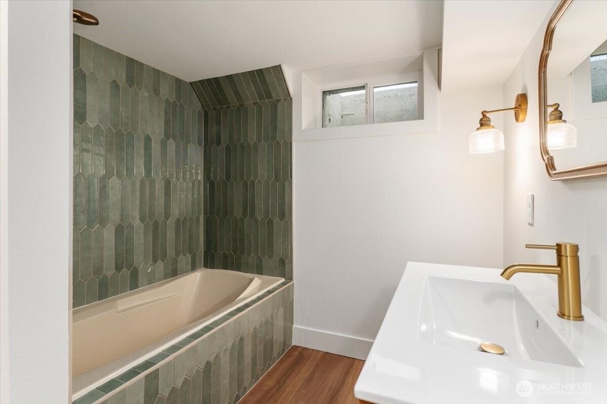 124 Boetzkes Avenue , Manson, WA 98831