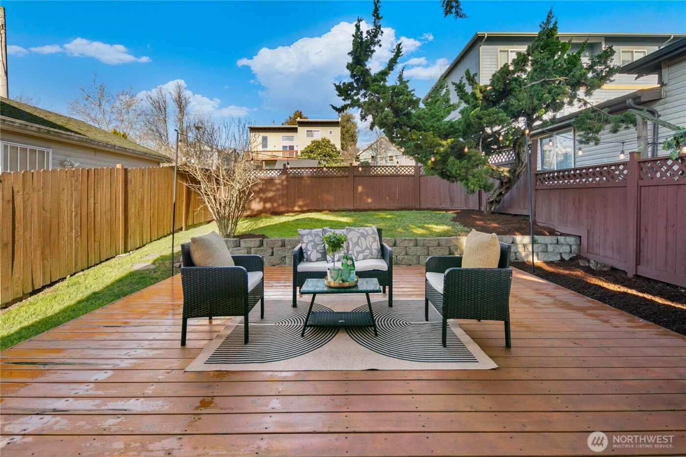 1516 S Bennett Street , Seattle, WA 98108