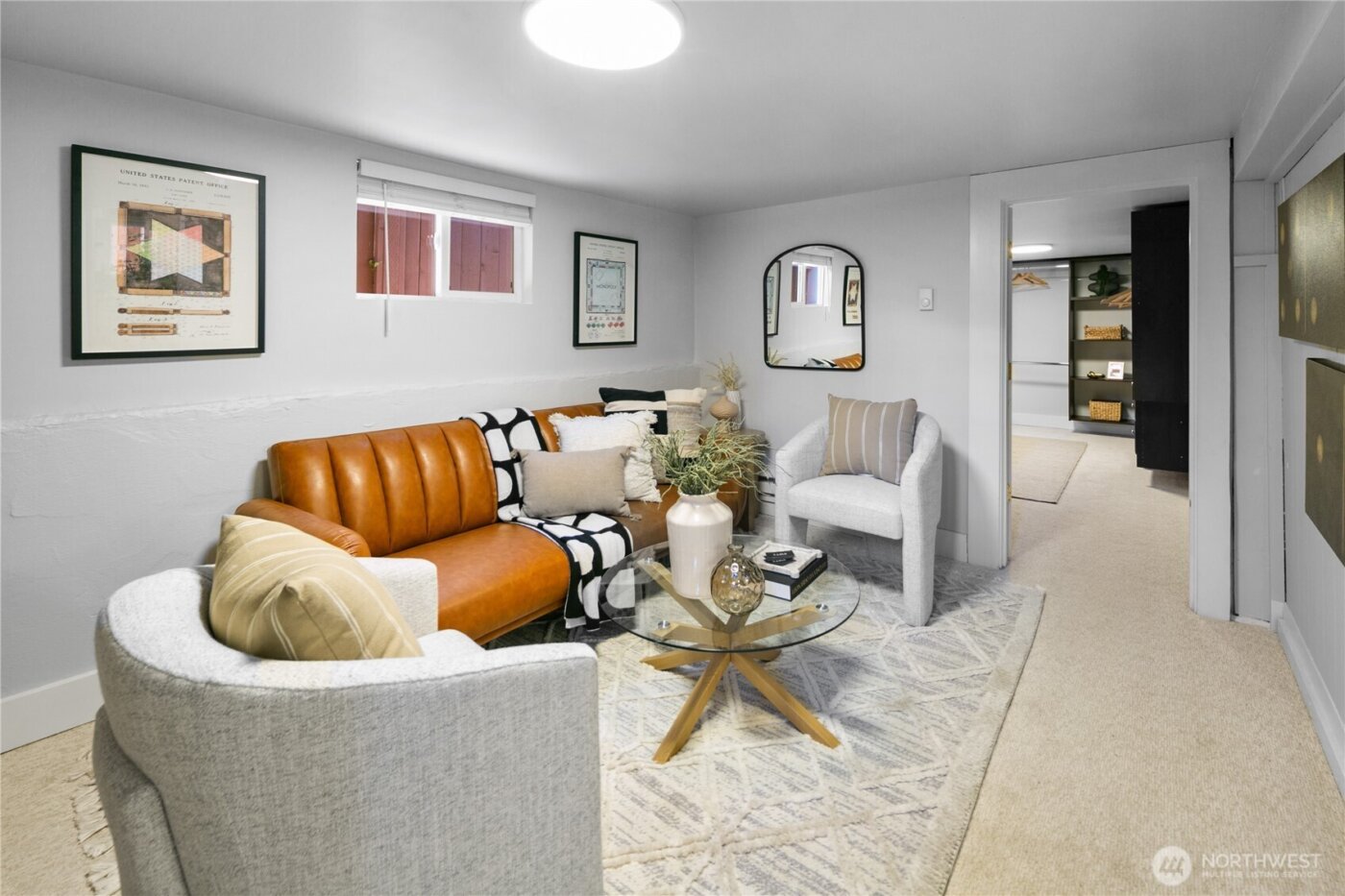 1516 S Bennett Street , Seattle, WA 98108