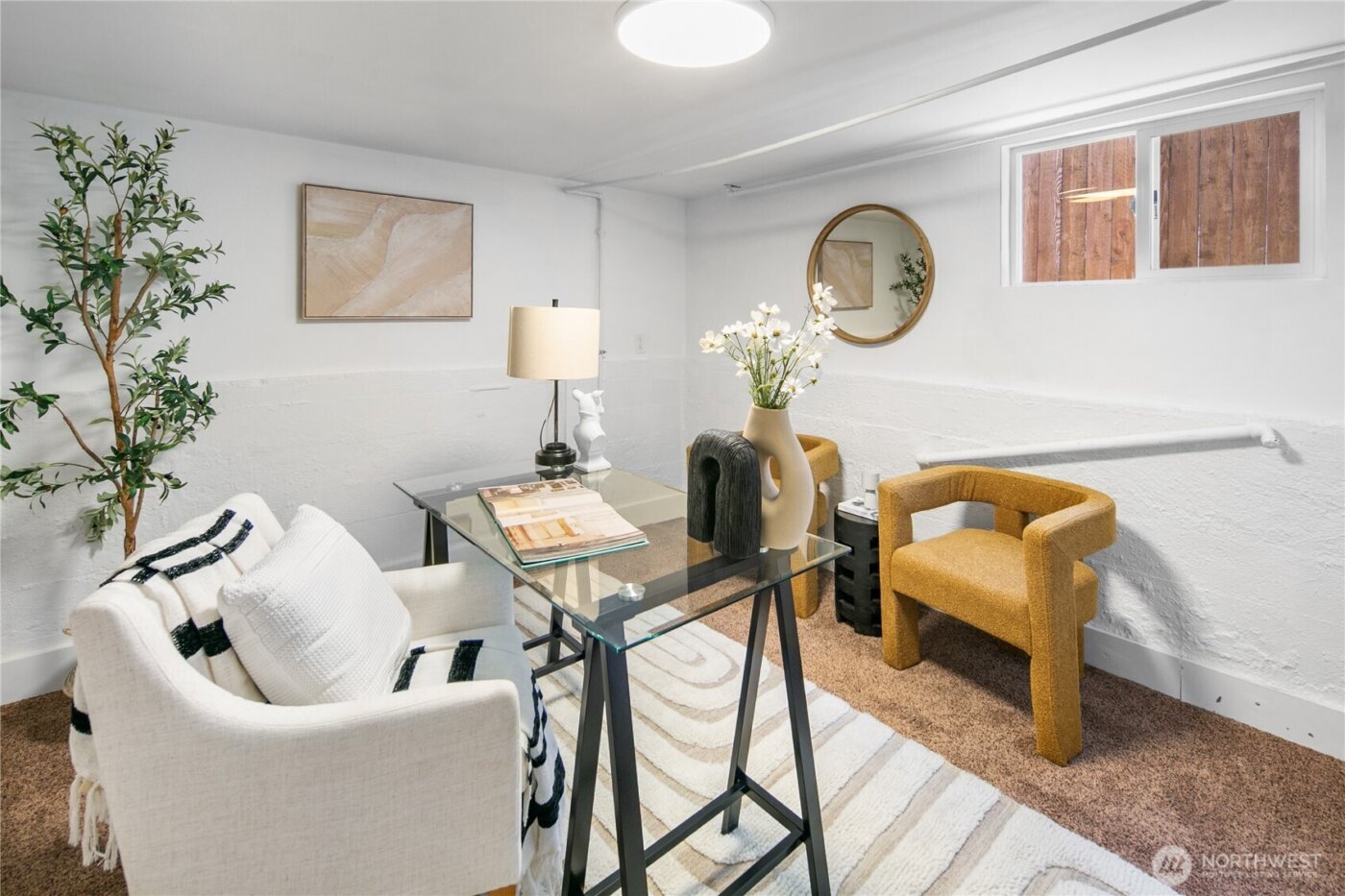 1516 S Bennett Street , Seattle, WA 98108