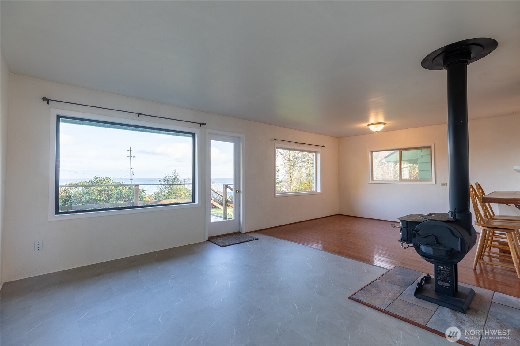 90 Dawnsridge Road , Sekiu, WA 98381