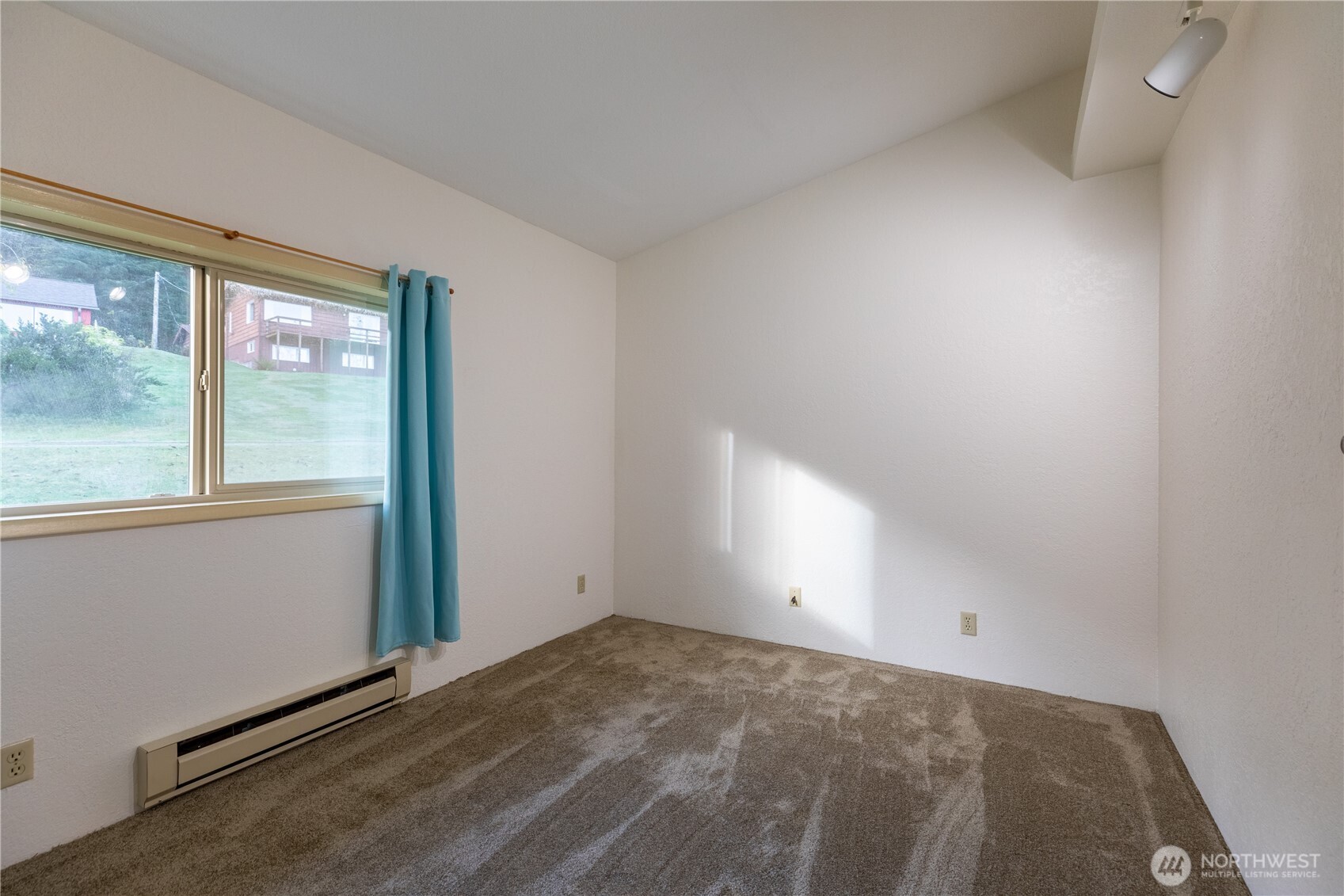 90 Dawnsridge Road , Sekiu, WA 98381