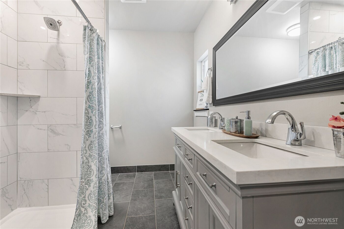 2409 Huron Street , Bellingham, WA 98229