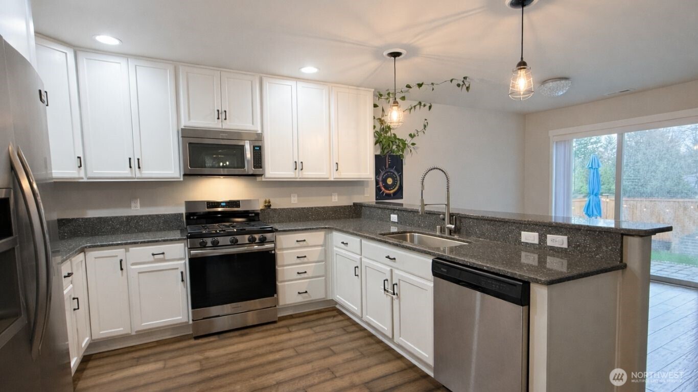 11210 Borgen Loop , Gig Harbor, WA 98332