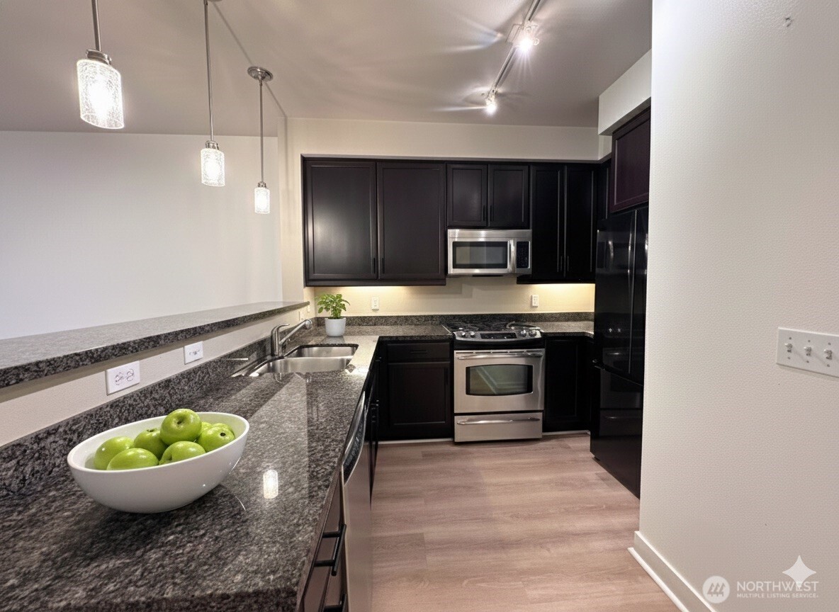 15700 116th Ave NE #204, Bothell, WA 98011