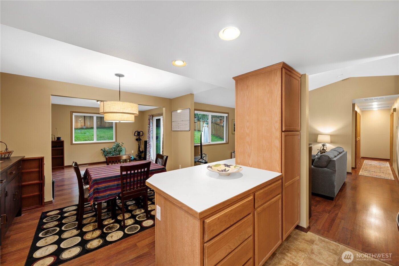 6809 77th Avenue NE, Marysville, WA 98270