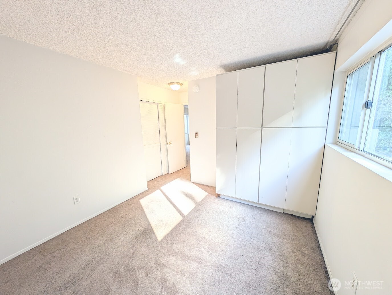 1156 Alki Avenue SW #201, Seattle, WA 98116