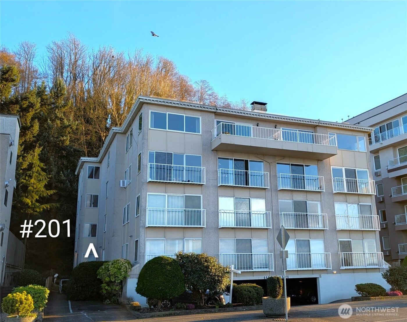 1156 Alki Avenue SW #201, Seattle, WA 98116