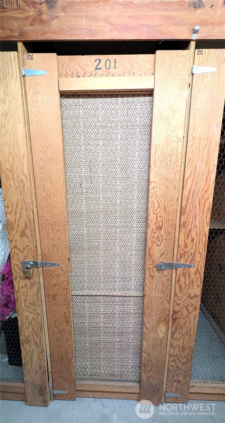 1156 Alki Avenue SW #201, Seattle, WA 98116