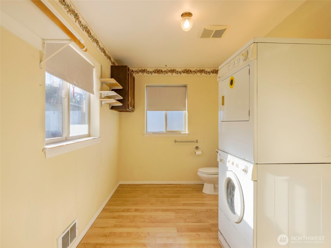 430 Whidby Avenue , Port Angeles, WA 98362