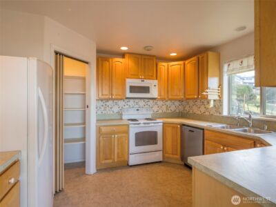 430 Whidby Avenue , Port Angeles, WA 98362 - Photo 9