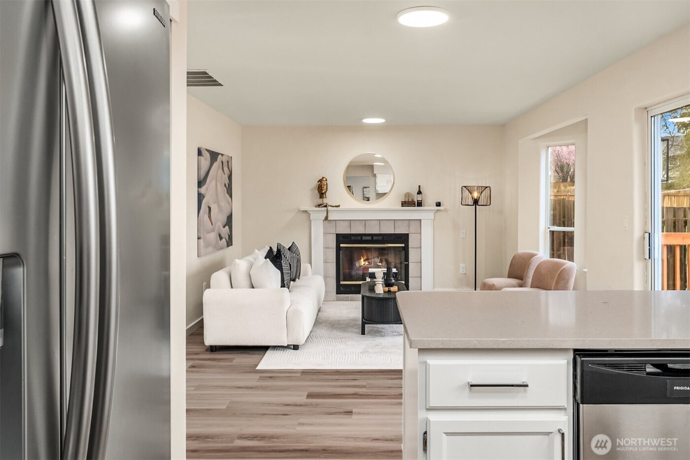 11203 SE 237th Place , Kent, WA 98031