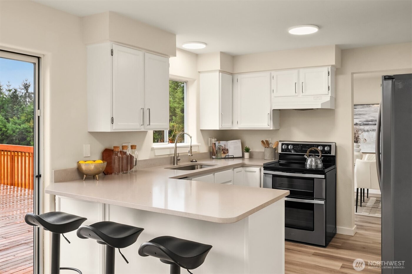 11203 SE 237th Place , Kent, WA 98031