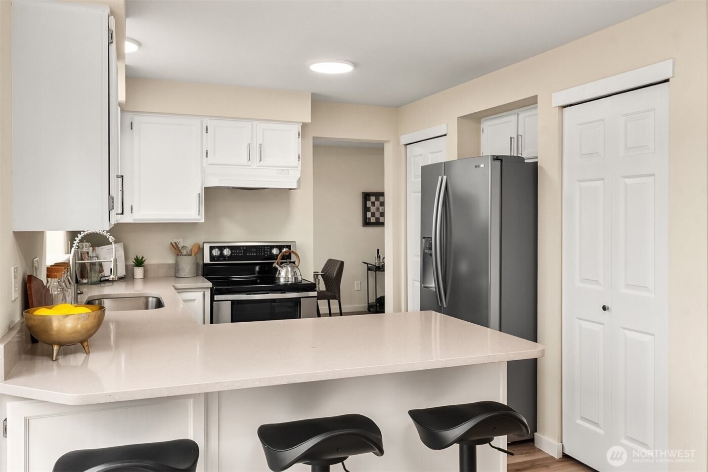 11203 SE 237th Place , Kent, WA 98031