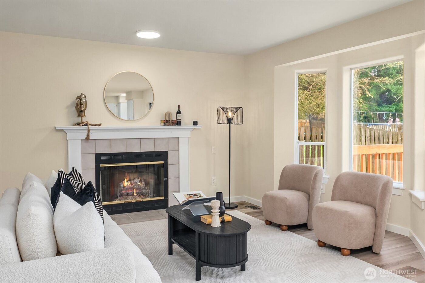 11203 SE 237th Place , Kent, WA 98031