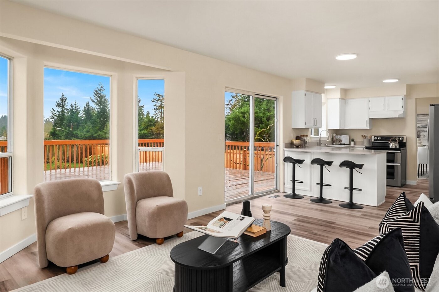 11203 SE 237th Place , Kent, WA 98031