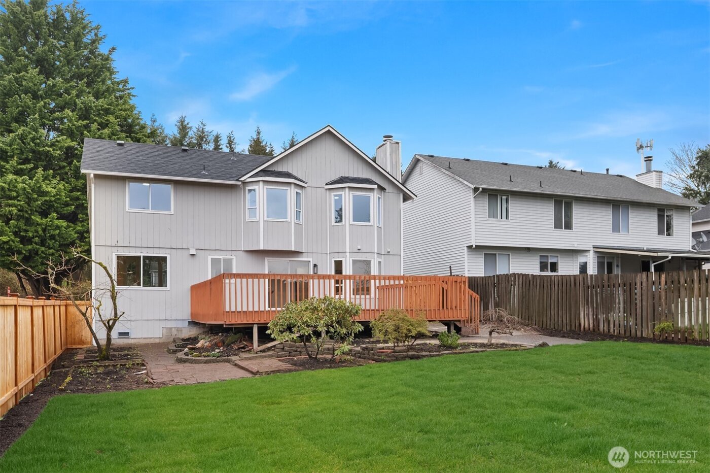 11203 SE 237th Place , Kent, WA 98031