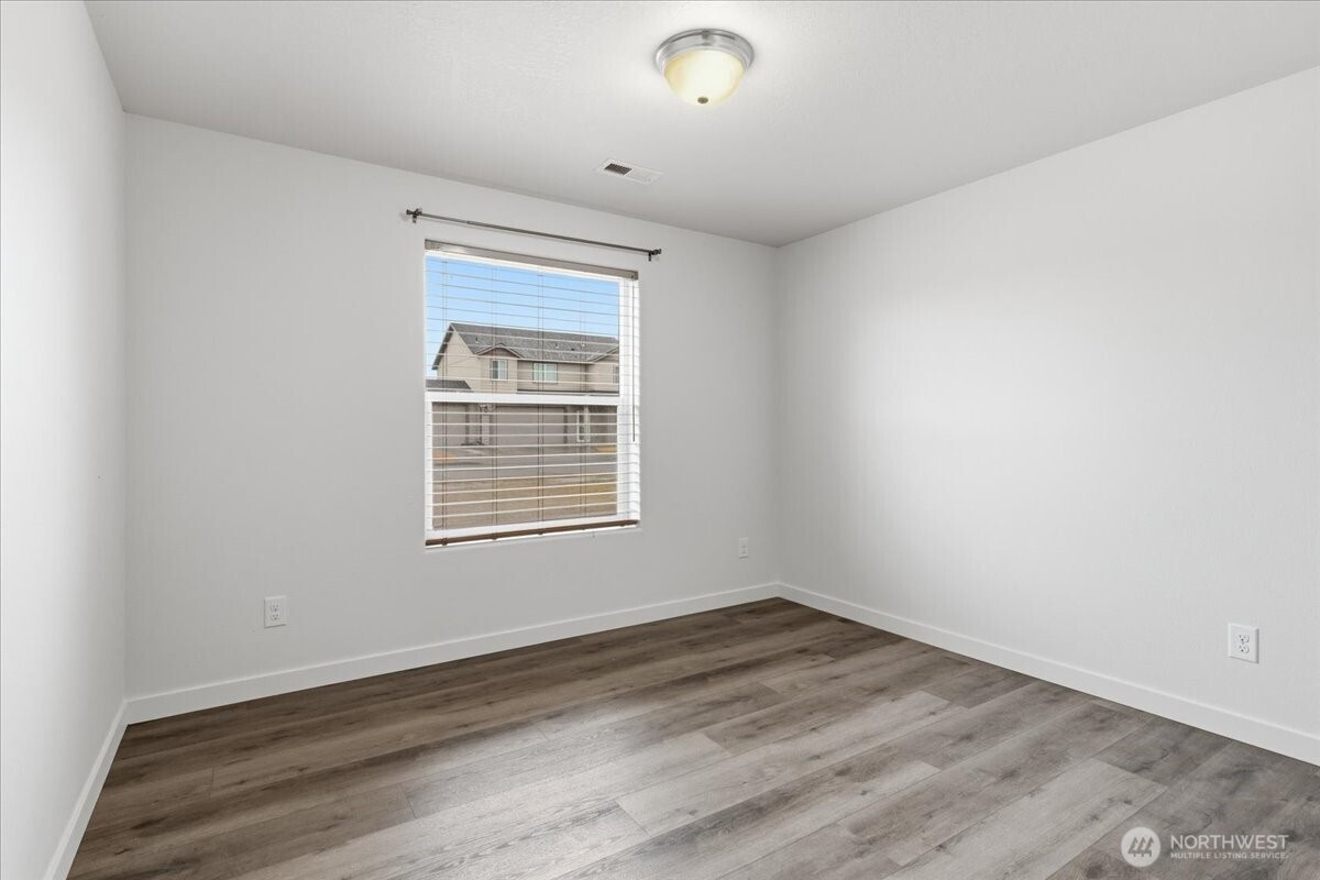 1341 E Landon Street , Moses Lake, WA 98837