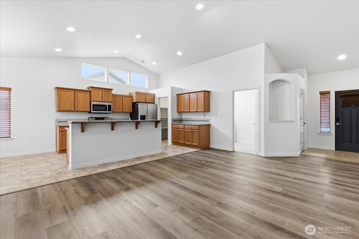 1341 E Landon Street , Moses Lake, WA 98837