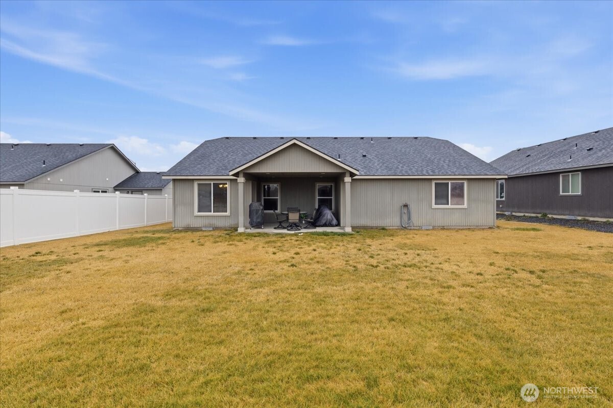 1341 E Landon Street , Moses Lake, WA 98837