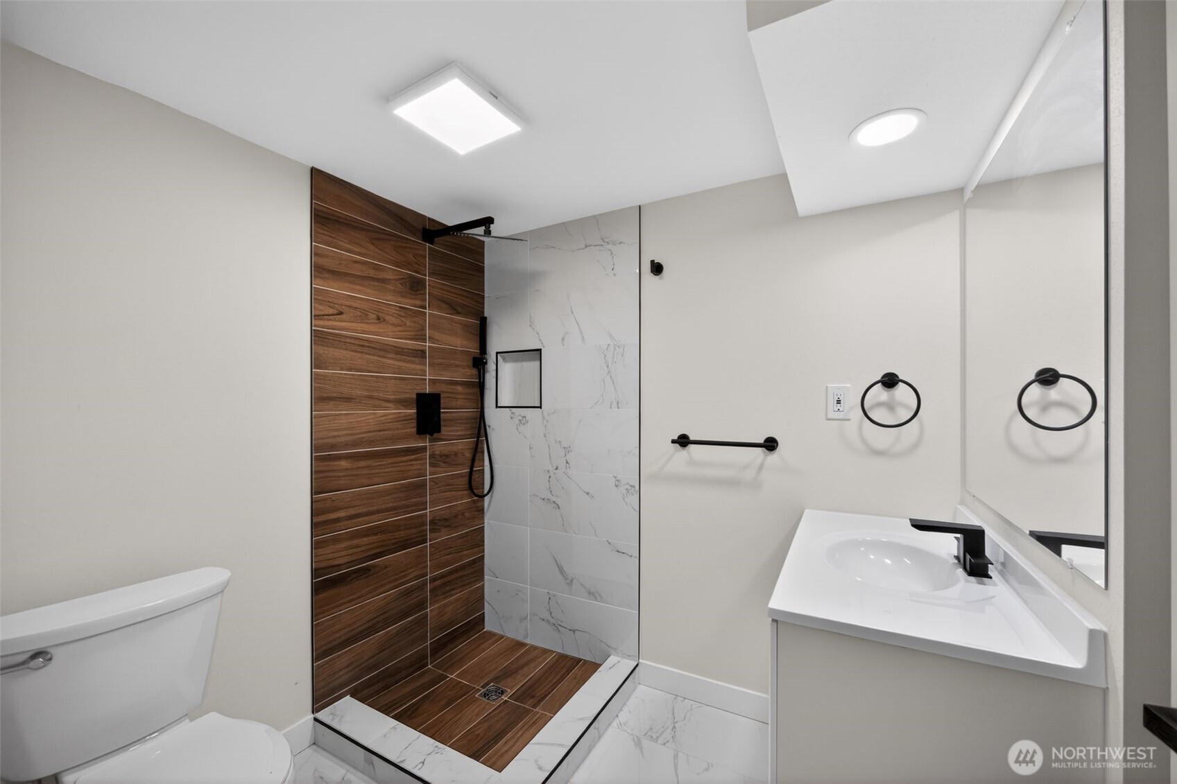 4228 N Verde Street , Tacoma, WA 98407