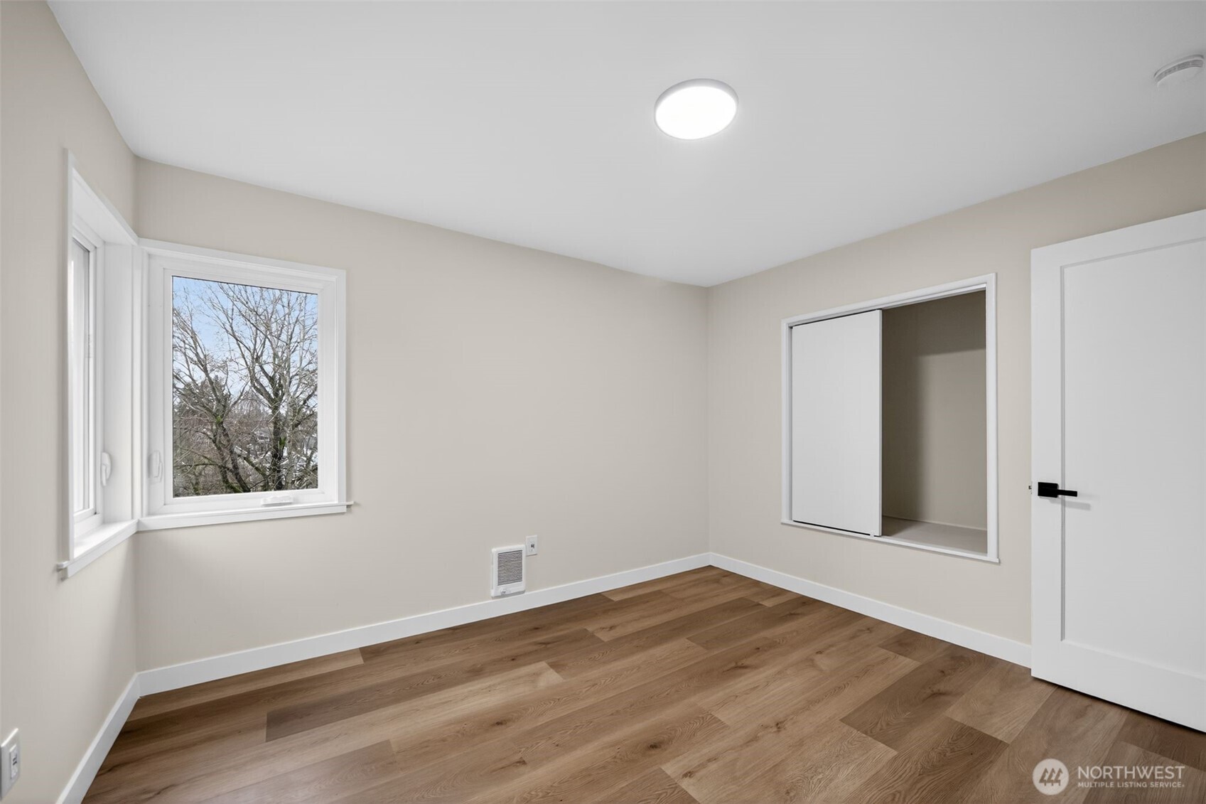 4228 N Verde Street , Tacoma, WA 98407