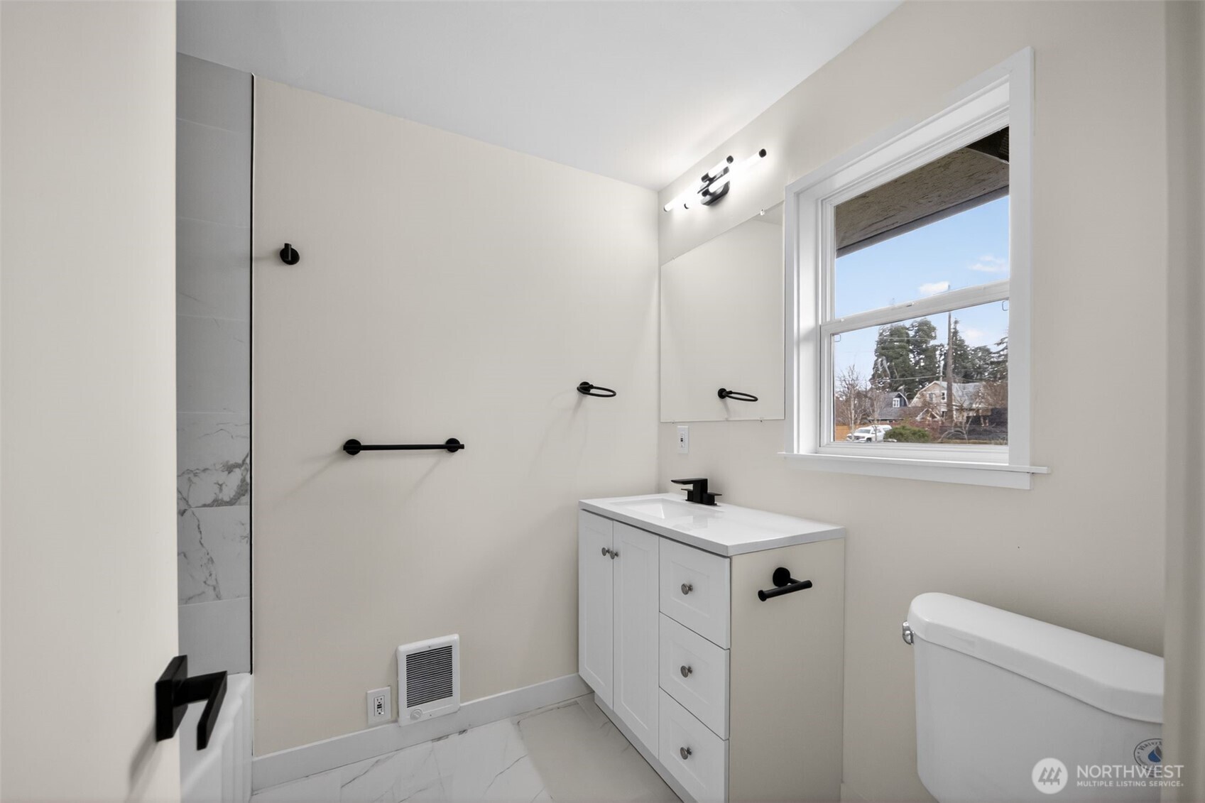 4228 N Verde Street , Tacoma, WA 98407