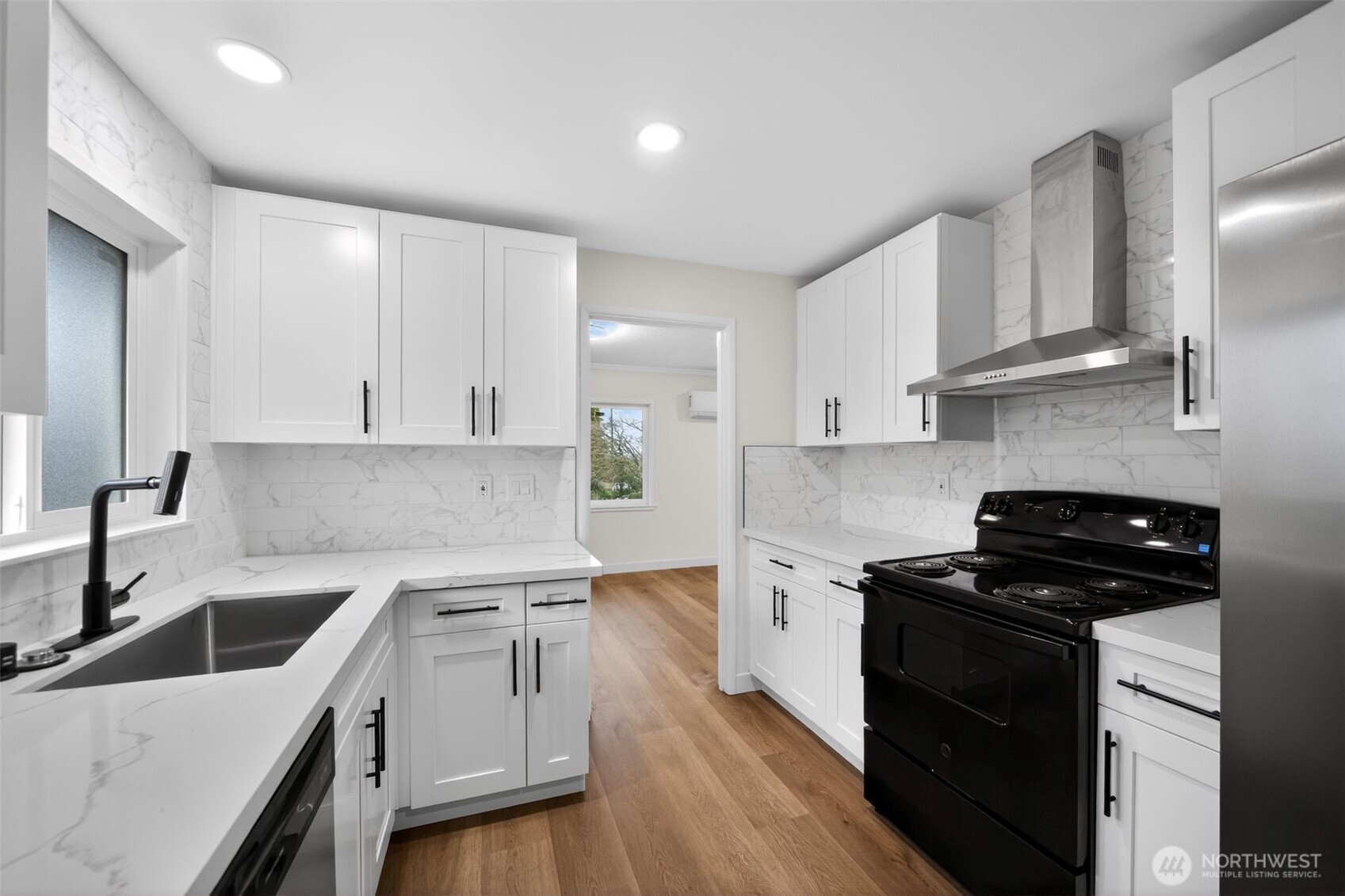 4228 N Verde Street , Tacoma, WA 98407