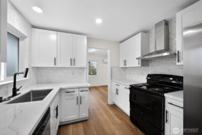 4228 N Verde Street , Tacoma, WA 98407 - Photo 10