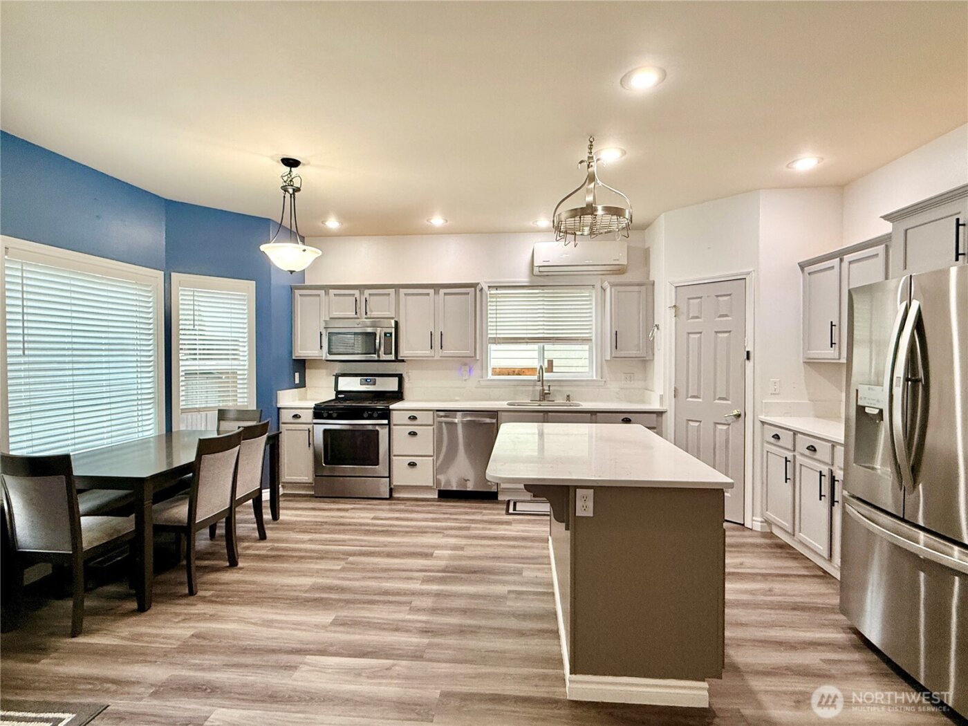 736 G Street SW, Tumwater, WA 98512