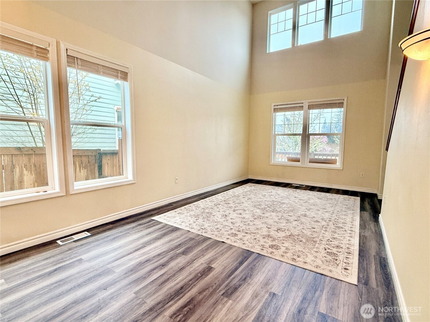 736 G Street SW, Tumwater, WA 98512