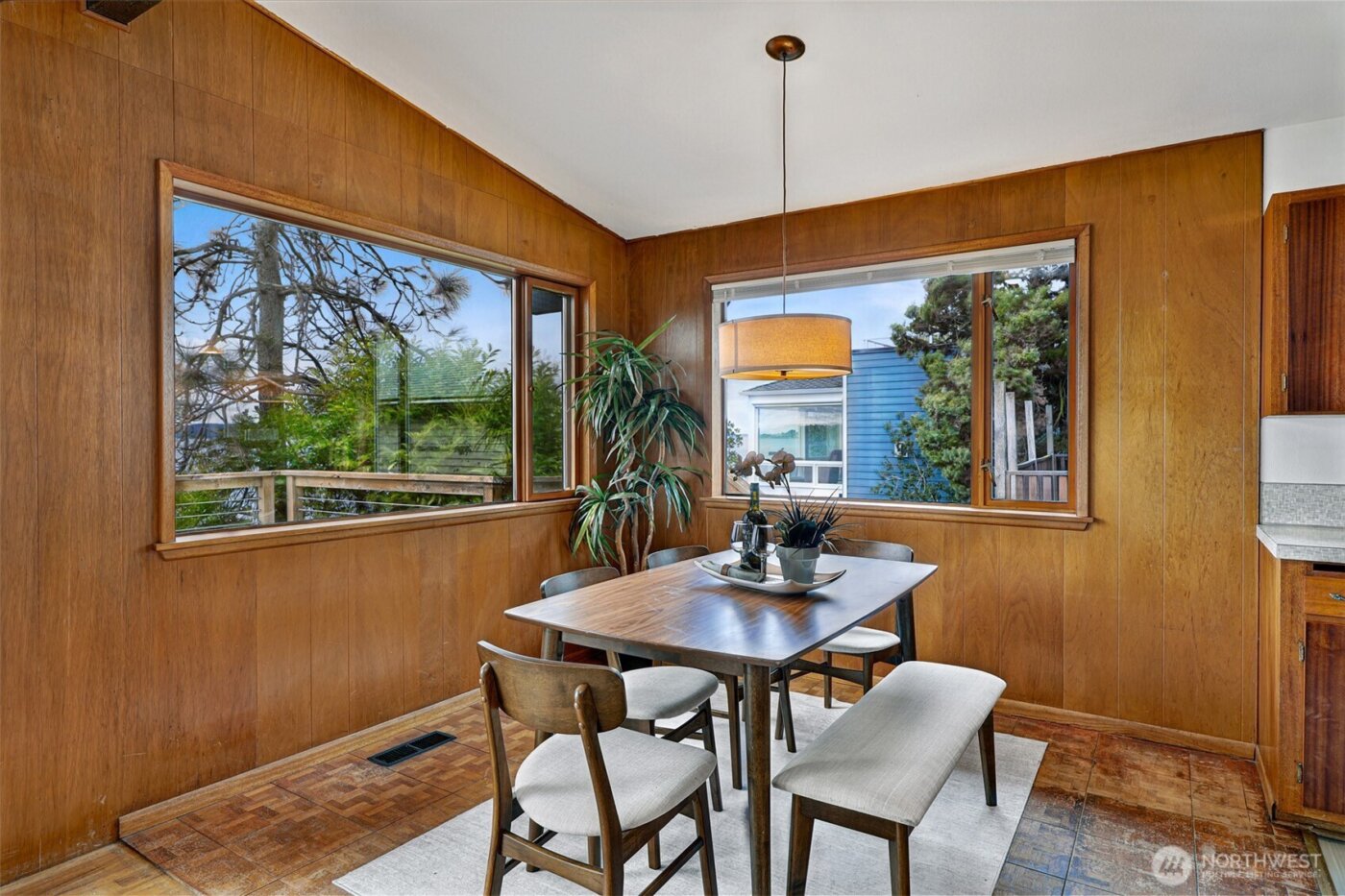 6317 Beach Drive SW, Seattle, WA 98136