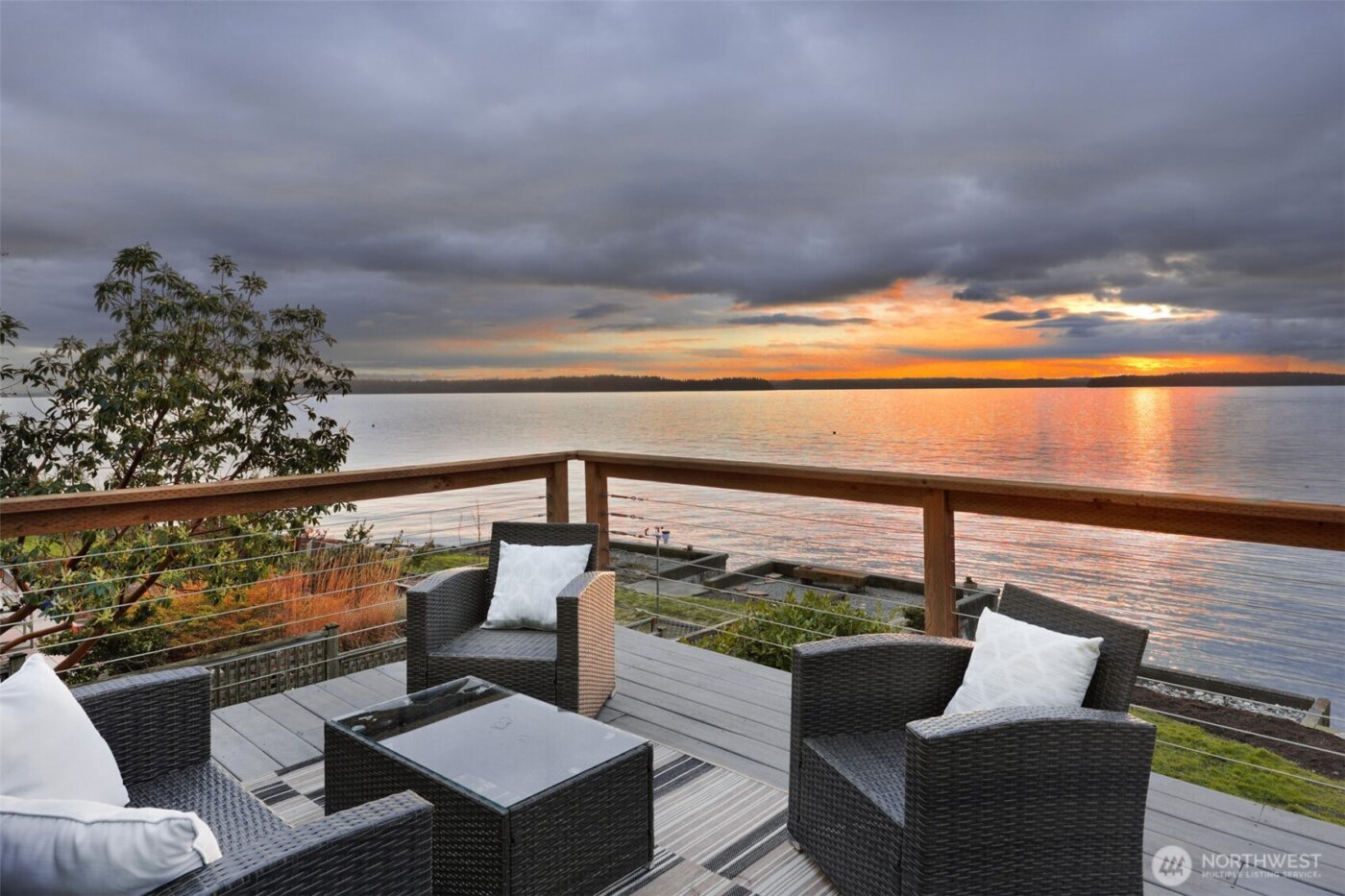 6317 Beach Drive SW, Seattle, WA 98136