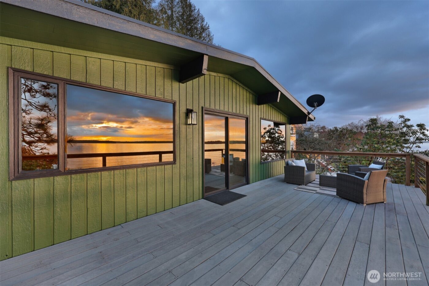 6317 Beach Drive SW, Seattle, WA 98136