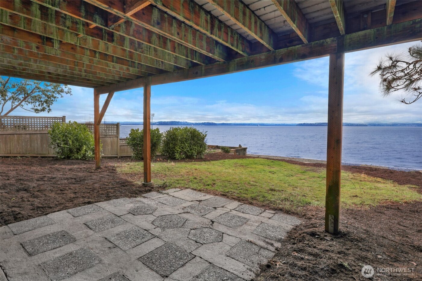 6317 Beach Drive SW, Seattle, WA 98136