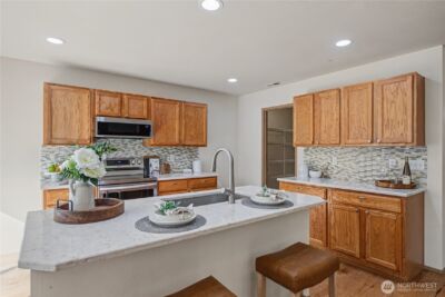 2261 Wallace Loop , Dupont, WA 98327 - Photo 12