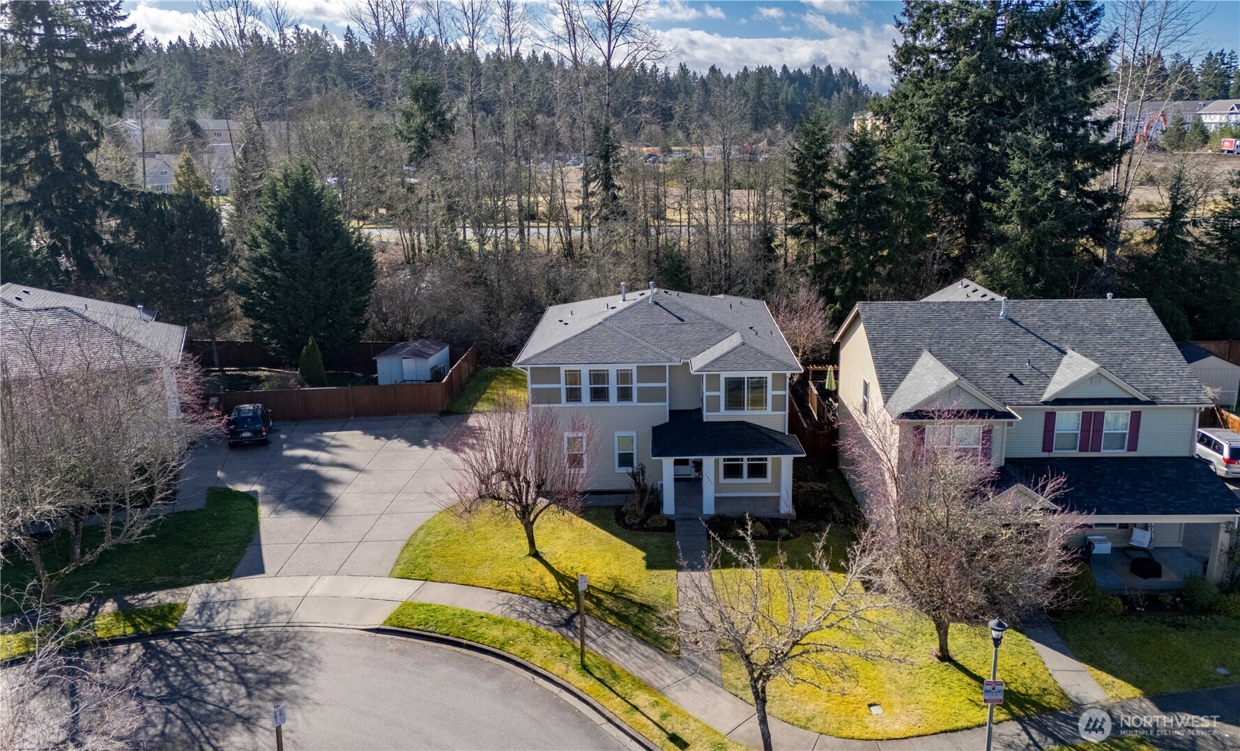 2261 Wallace Loop , Dupont, WA 98327