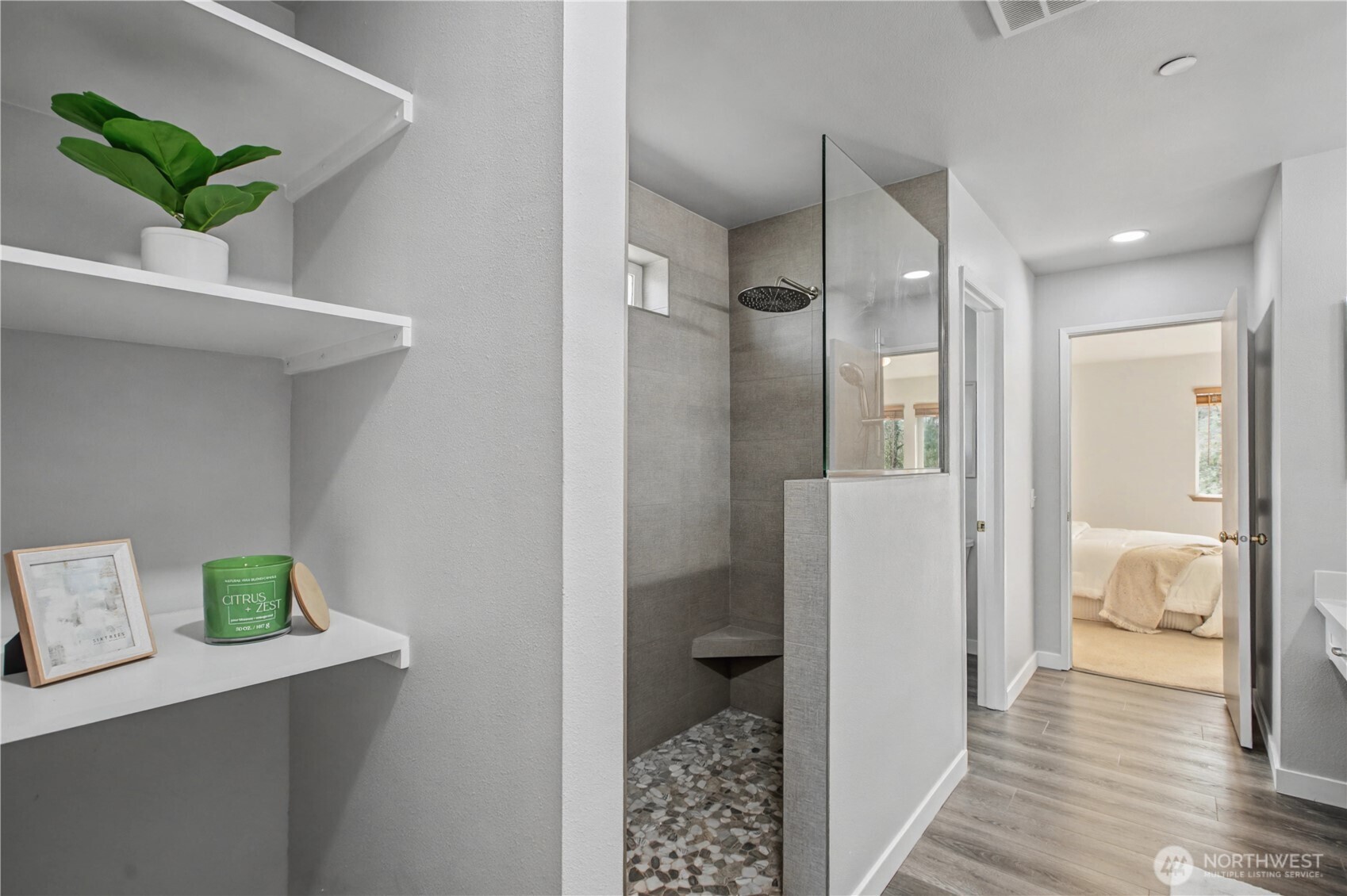 2261 Wallace Loop , Dupont, WA 98327