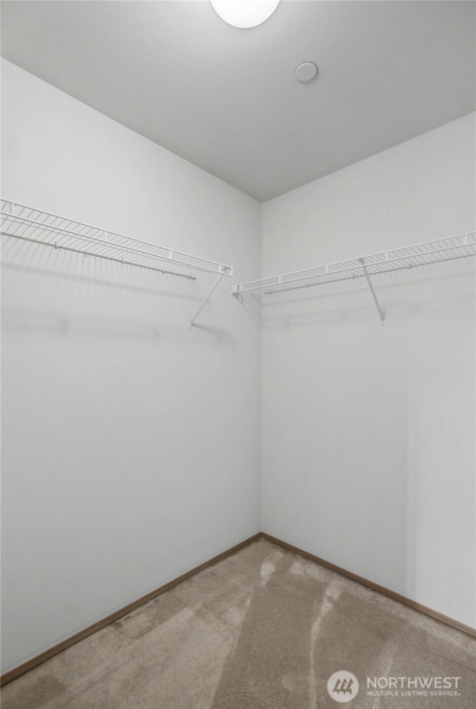 2261 Wallace Loop , Dupont, WA 98327