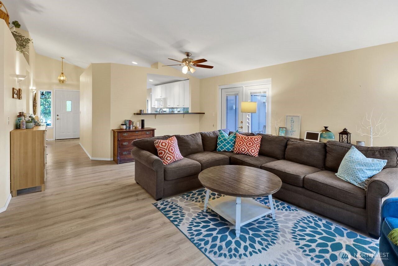 840 Nevada Street , Bellingham, WA 98229