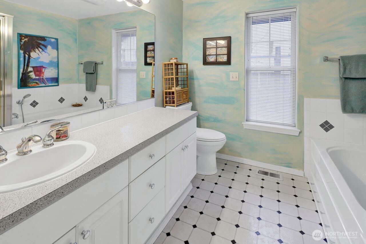 840 Nevada Street , Bellingham, WA 98229