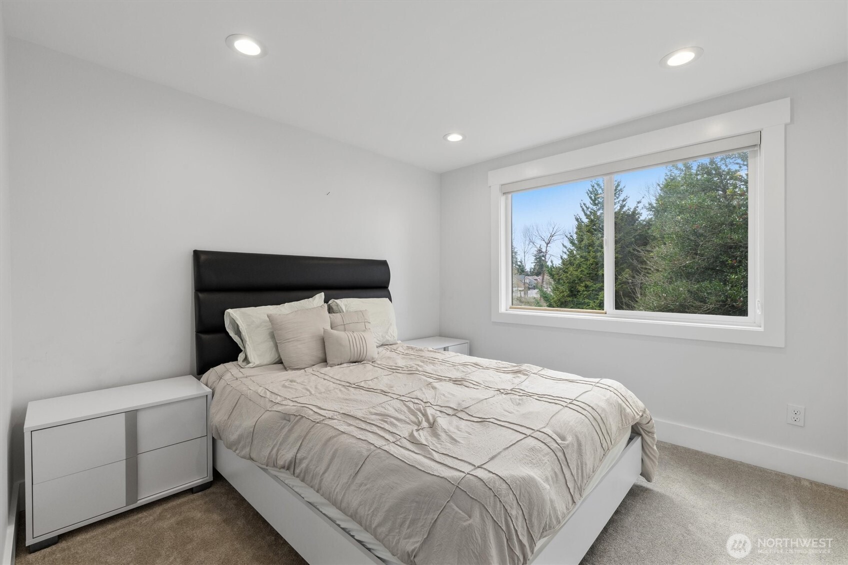 2000 NE 27th Street , Renton, WA 98056