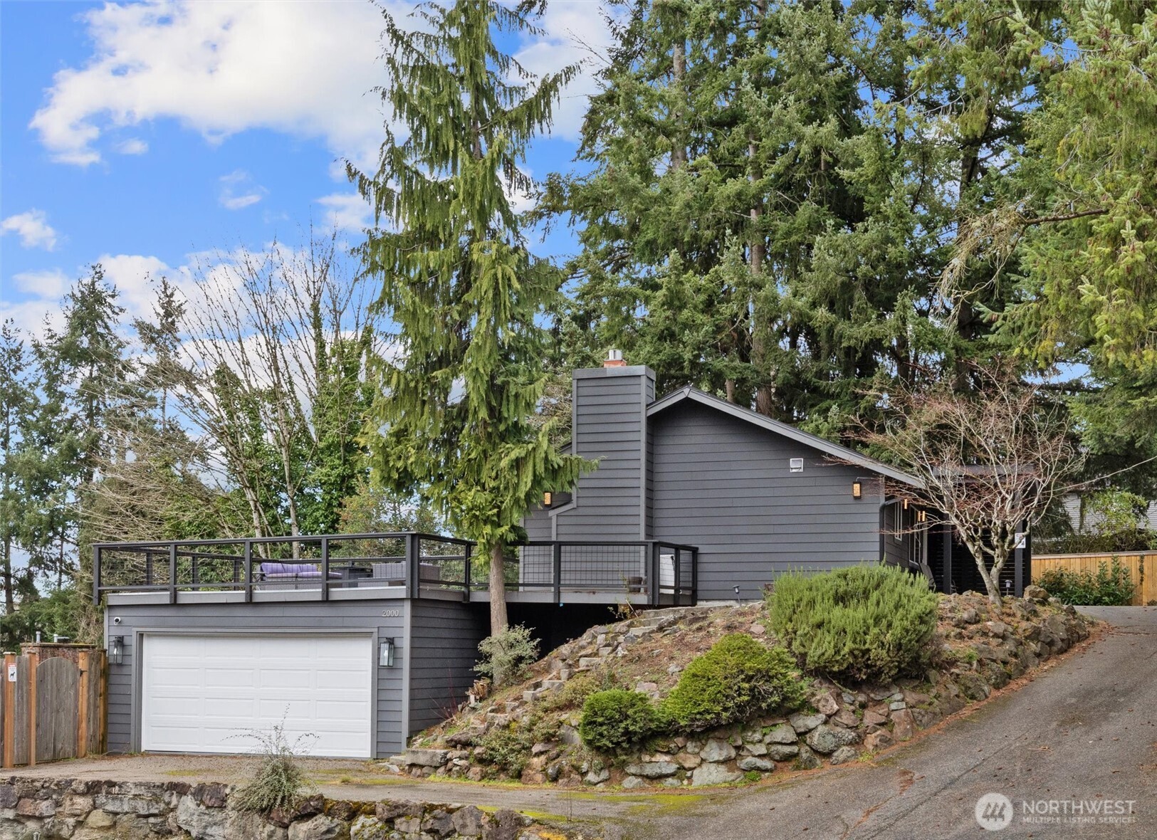 2000 NE 27th Street , Renton, WA 98056