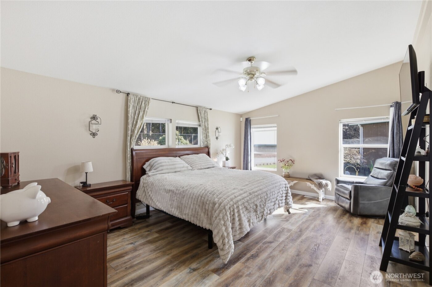 21001 Happy Valley Road , Stanwood, WA 98292