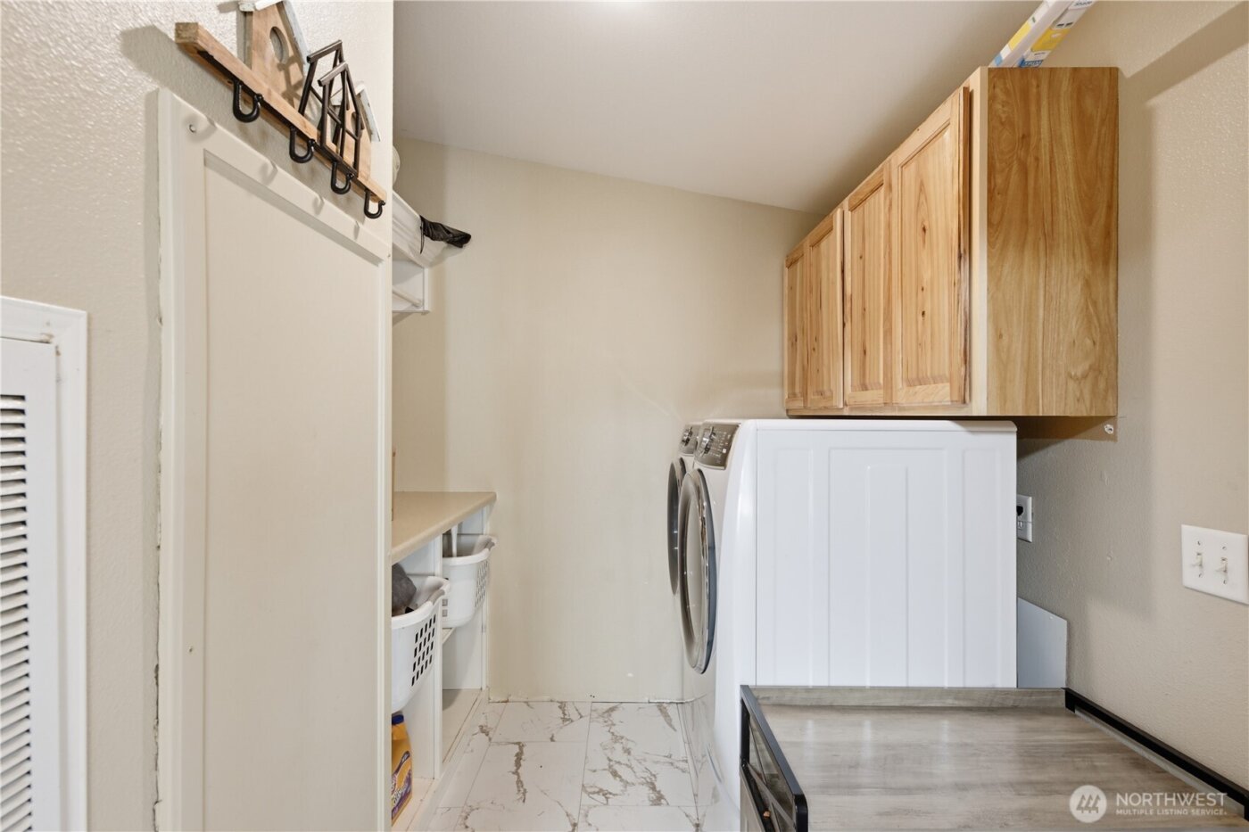 21001 Happy Valley Road , Stanwood, WA 98292