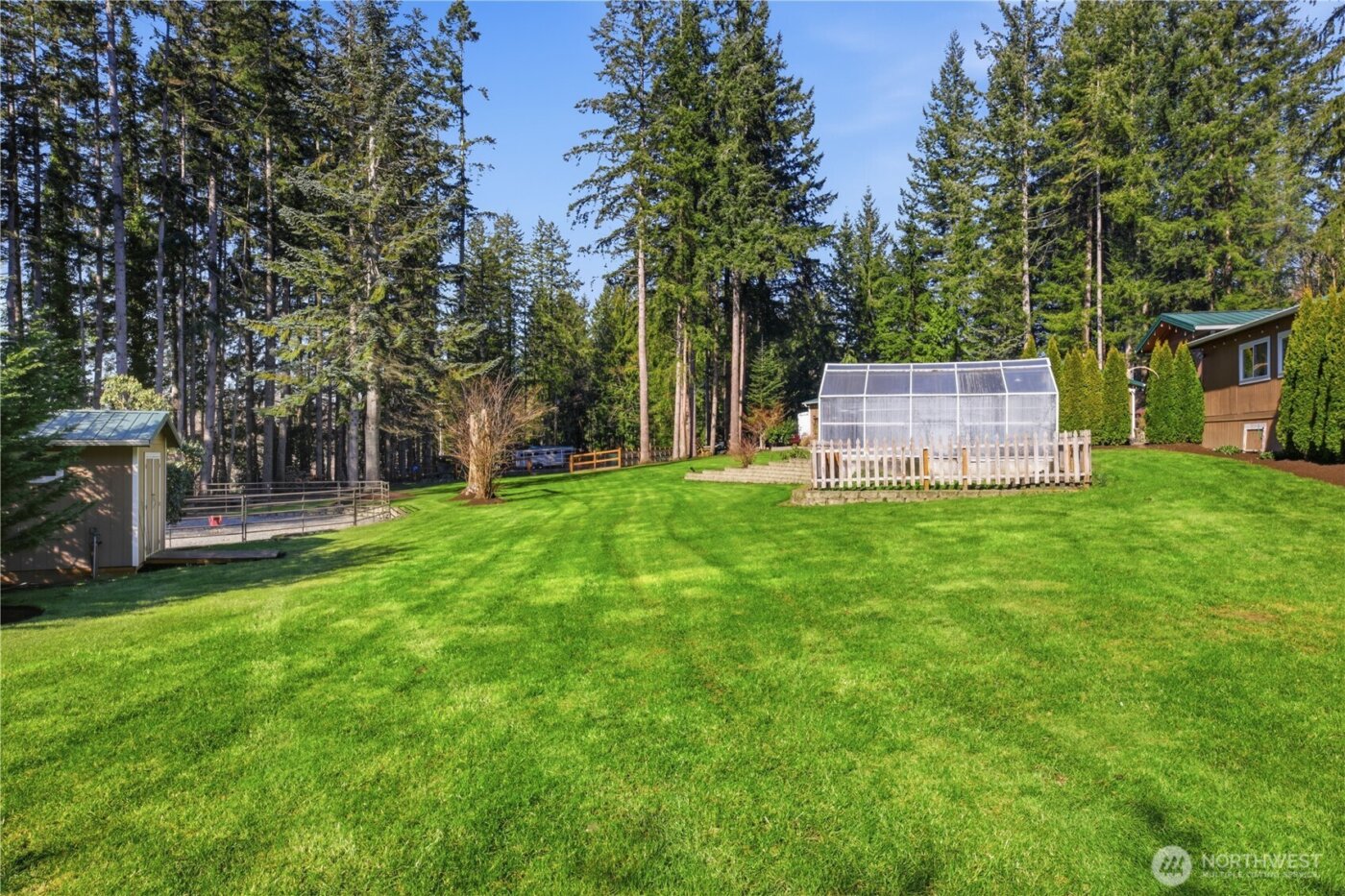21001 Happy Valley Road , Stanwood, WA 98292