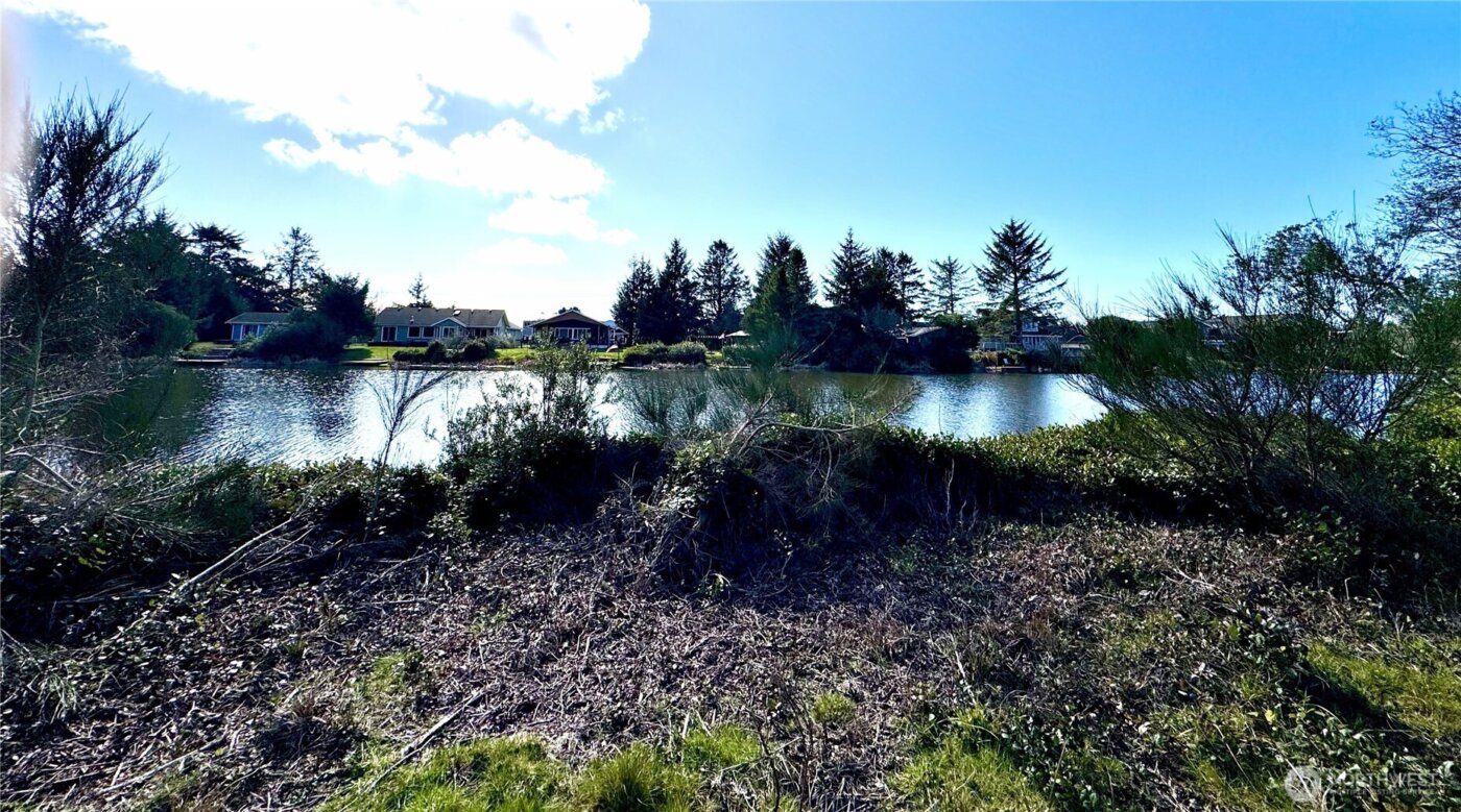 937 Mount Olympus Avenue SE #C, Ocean Shores, WA 98569