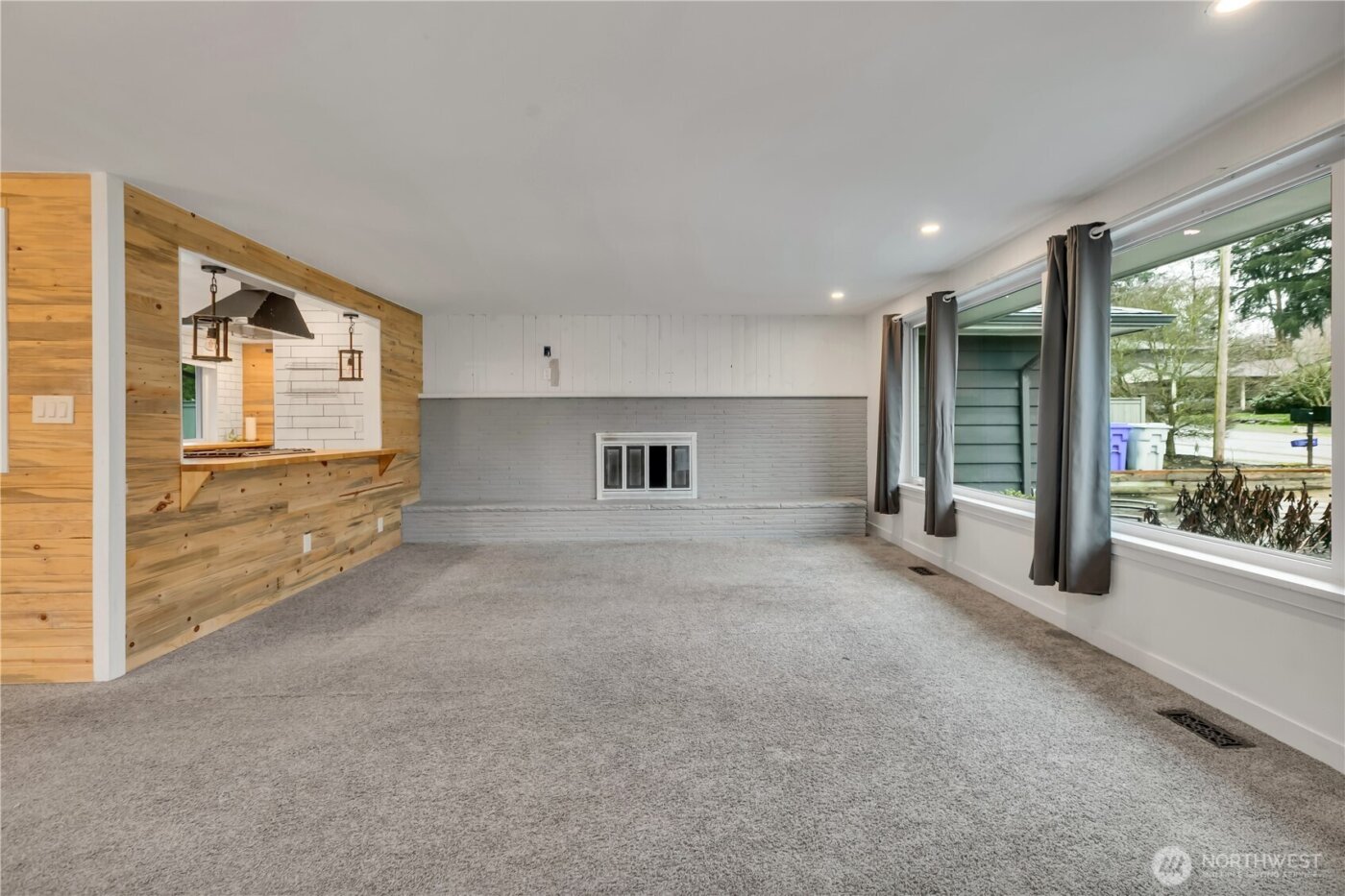 812 Maplewood Avenue W, Kent, WA 98030